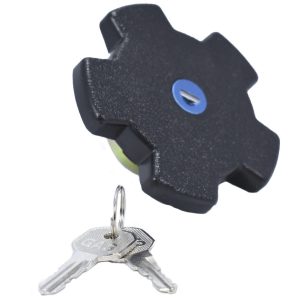 155201551TAPON TANQUE DE GASOLINA (COMBUSTIBLE)CARIBE / ATLANTIC A1 (MK1) (77-87), CORSAR T3 (84-88) CON LLAVE155201551 / 8XY004727011 HELLA / 902-TG585 CUNA ENCANTADA