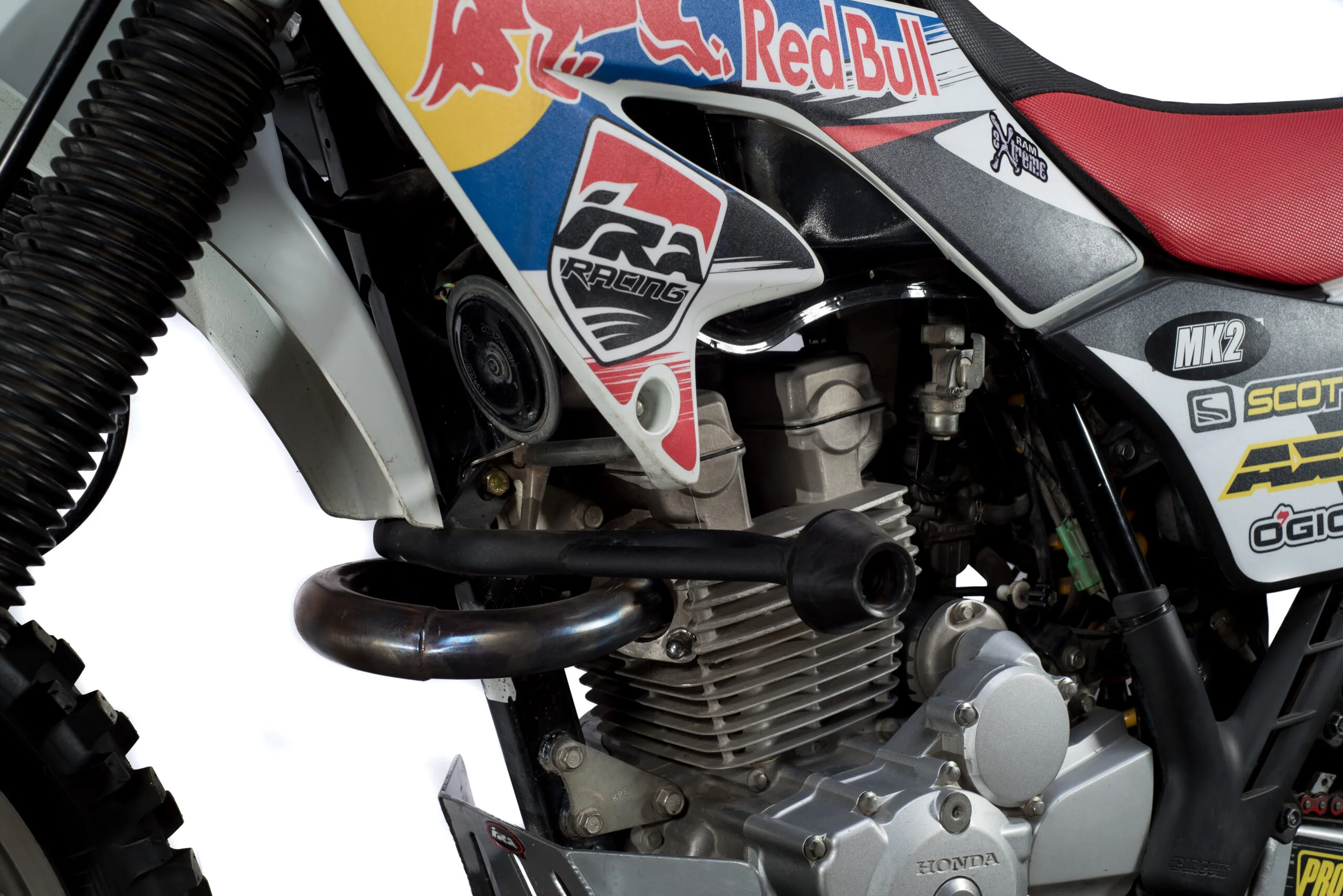 Defensa recta con slider Honda Tornado 250