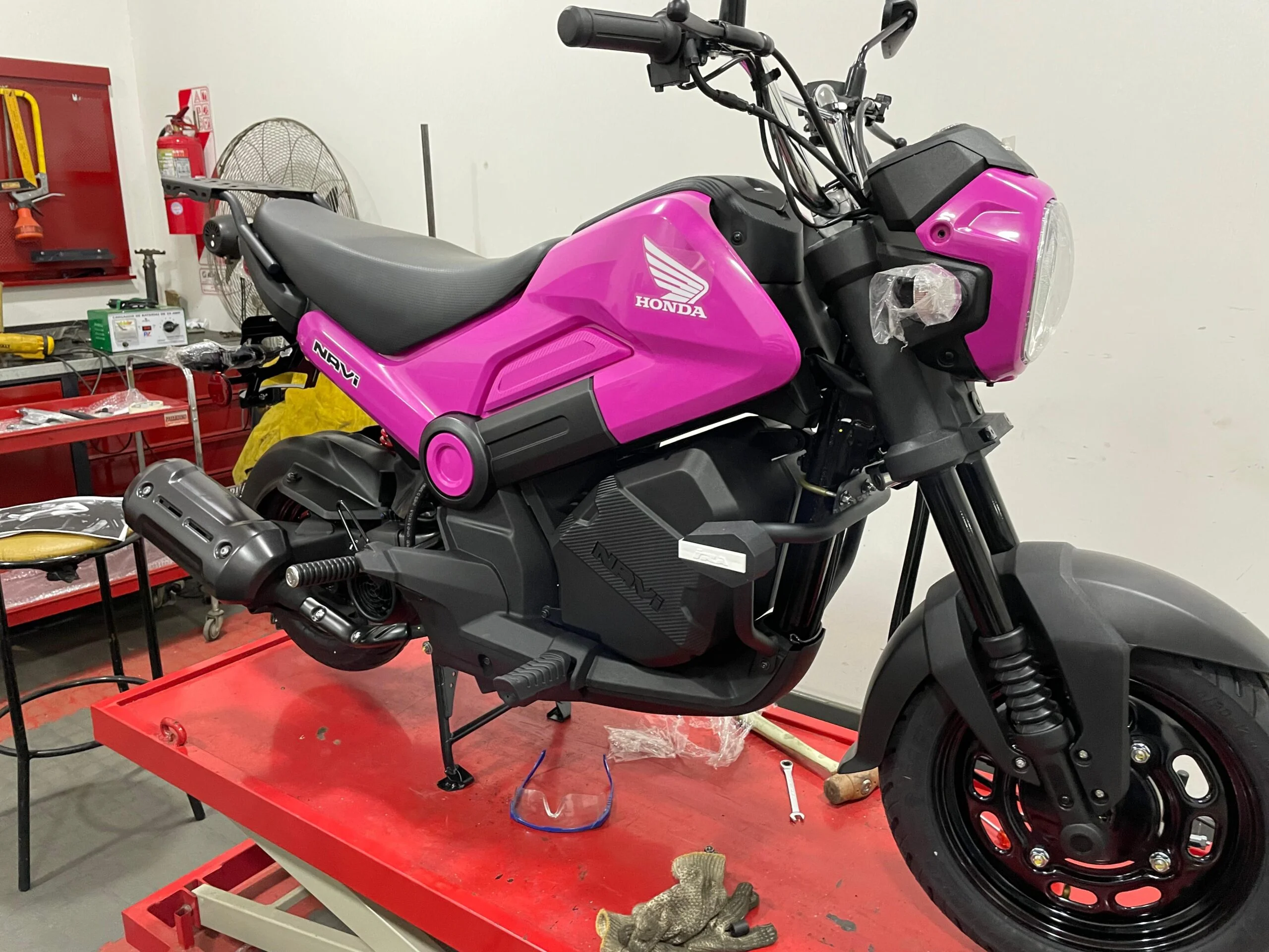 Defensa con sliders Honda Navi 110 - Imagen 2